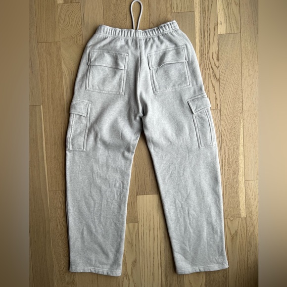 TNA Cozy Fleece Mega Cargo Sweatpant - Picture 8 of 11